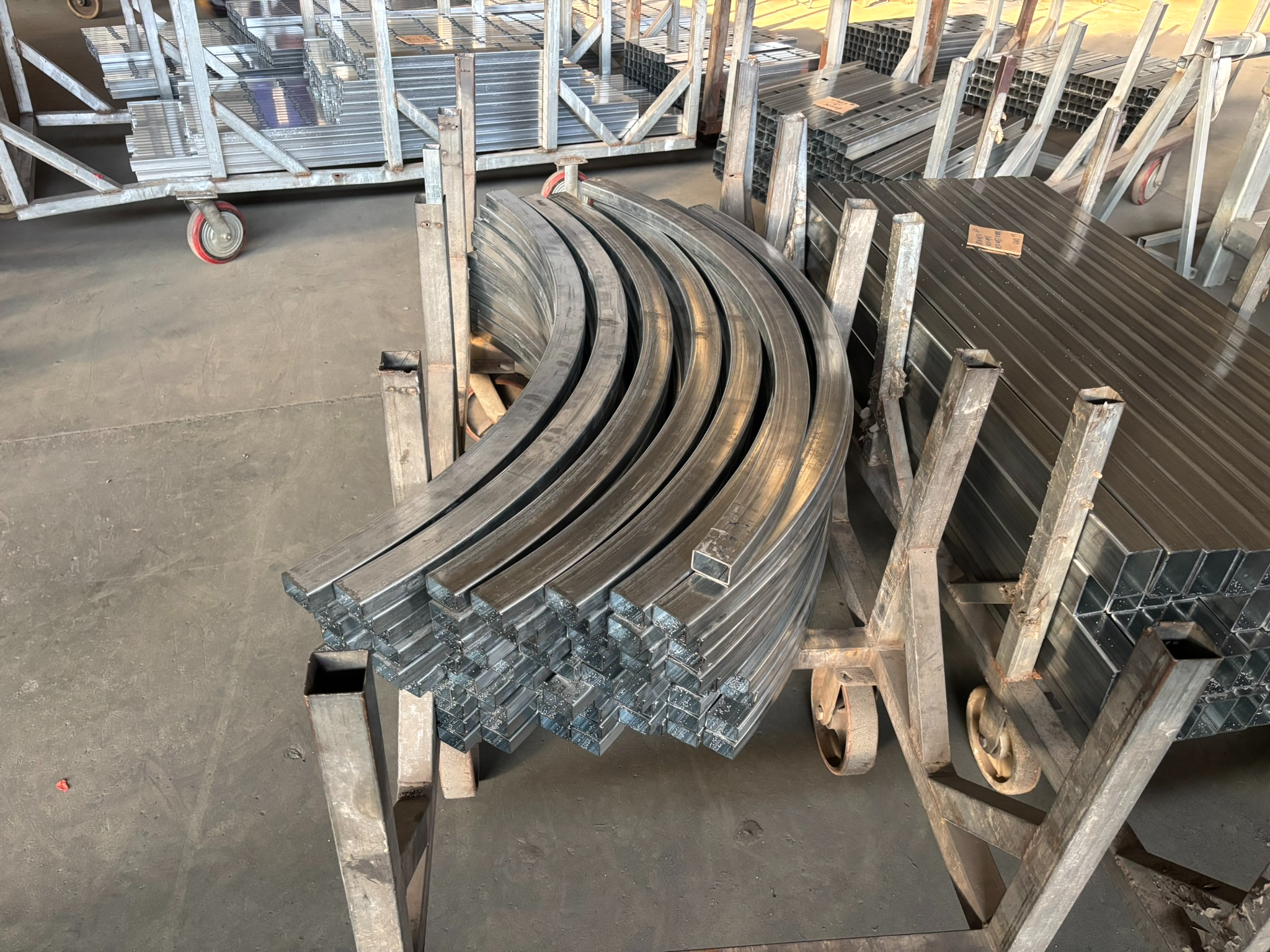curved rail